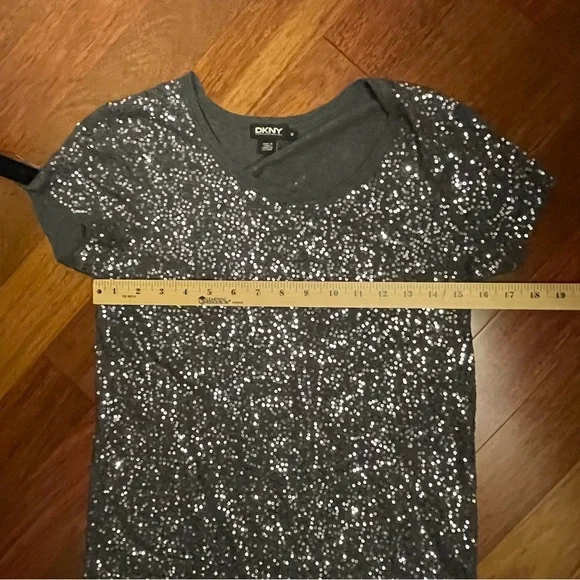 DKNY Shimmering Dark Gray Short Sleeve Tee - Picture 6 of 8
